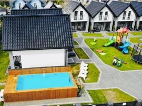 Domki Nord Breeze z podgrzewanym basenem Władysławowo